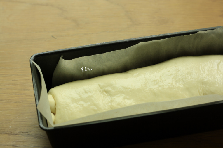 질질질~흐르는 치즈의 자태 - 요거트 치즈 빵