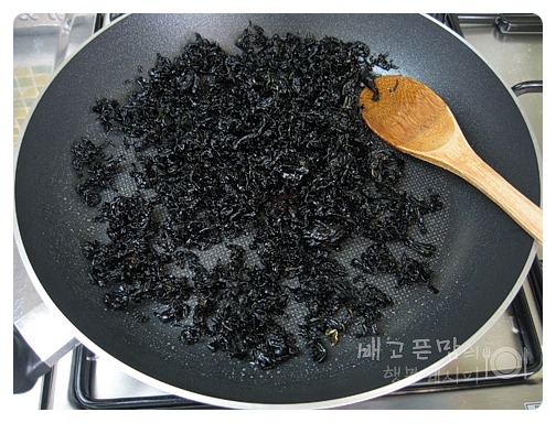 초간단 밑반찬...바삭한 ~ 미역자반