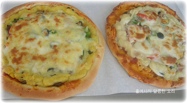 바삭한 도우와 토핑이 푸짐한 피자