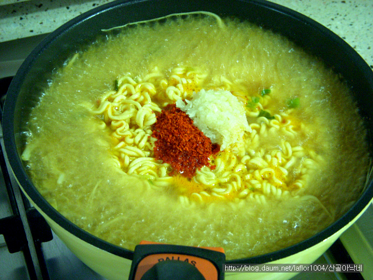 콩나물라면 더 맛있게 끓이는 간단한 방법!~~