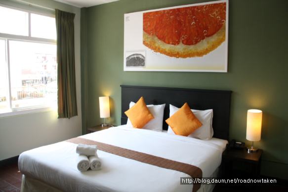 1808684F4D68933B2BC54B