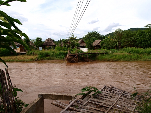 18665C4C4E1EDA240D7E75