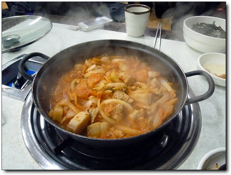 시골통돼지볶음 이미지