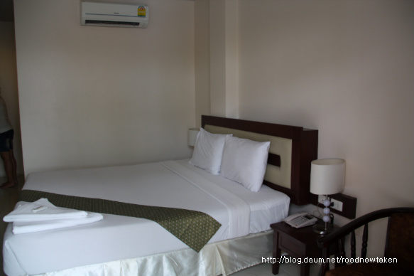 2065693C4D8C3A9D2E2B35