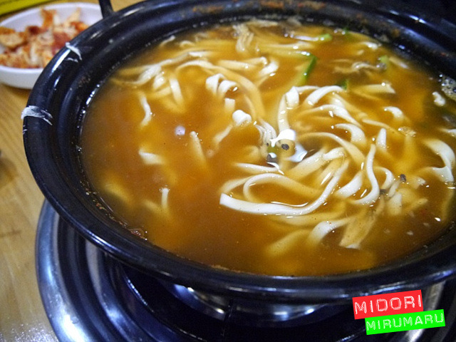 칼국수와는 다른 손국수~면이 맛있는 집~! - 화성시 지역 추천맛집 권오길손국수 후기