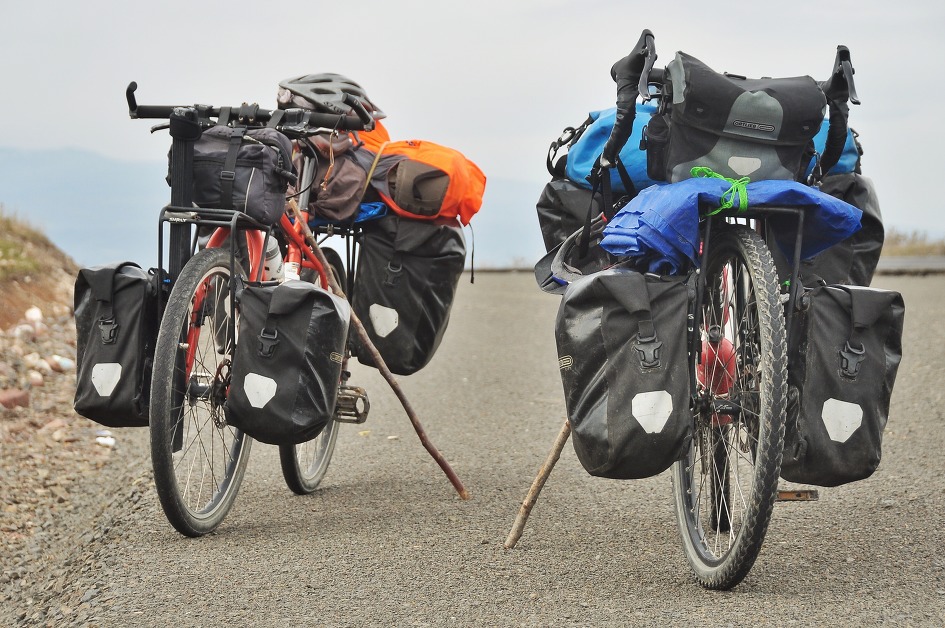 Extreme cycling in Indonesia.(Part I)