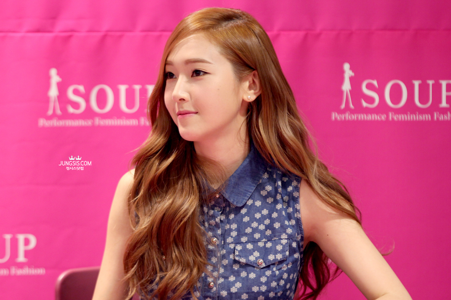 [PIC][04-04-2014]Jessica tham dự buổi fansign cho thương hiệu "SOUP" vào trưa nay - Page 3 2616CE4353A4483A049501