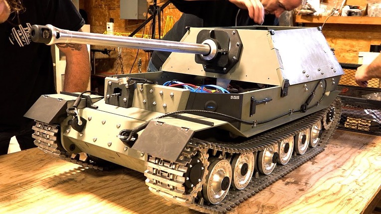 엘레판트 구축전차 1대6 스케일 금속제 모형 -  Elefant Tank destroyer 1 : 6 Scale Metal Tank Built 