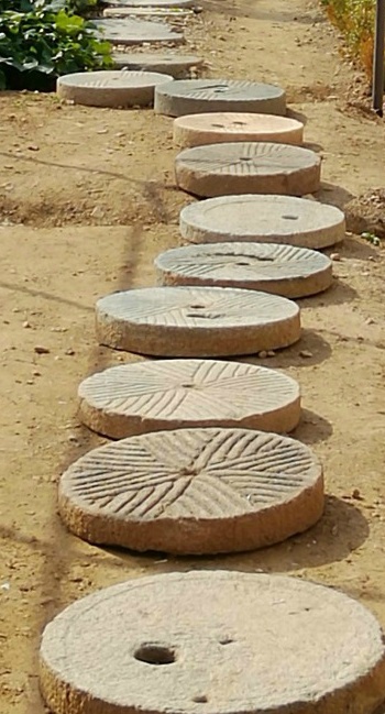 9910B1435D8F028A2C82AA