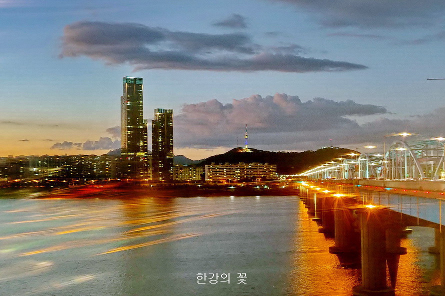 한강변의 야경