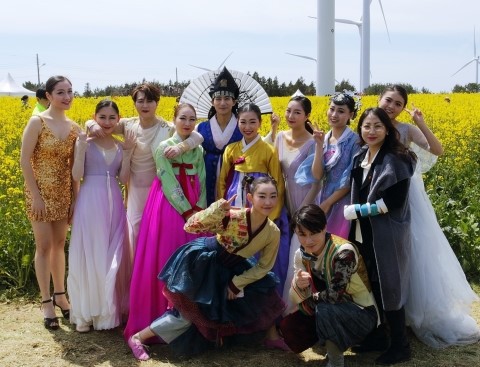 제주유채꽃축제 16만 관광객 방문, 노란 꽃물결과 문화예술로‘홈런’