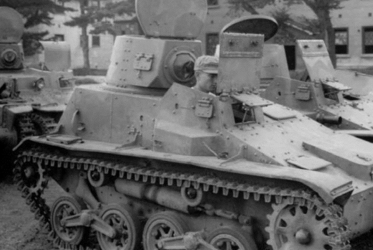 일본 본토 결전용 전차들의 다이나마이트 폭파 The US occupation army used dynamite to blow up Japanese Home land defence Tanks 